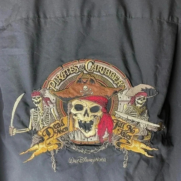 Vintage Disney Pirates Of The Caribbean Button  up Shirt - Picture 5 of 6